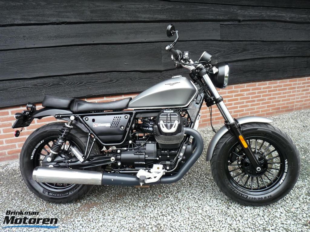 Zeer nette Moto Guzzi V9 Bobber ABS, 853 cc, Particulier, Toermotor, Traction Control
