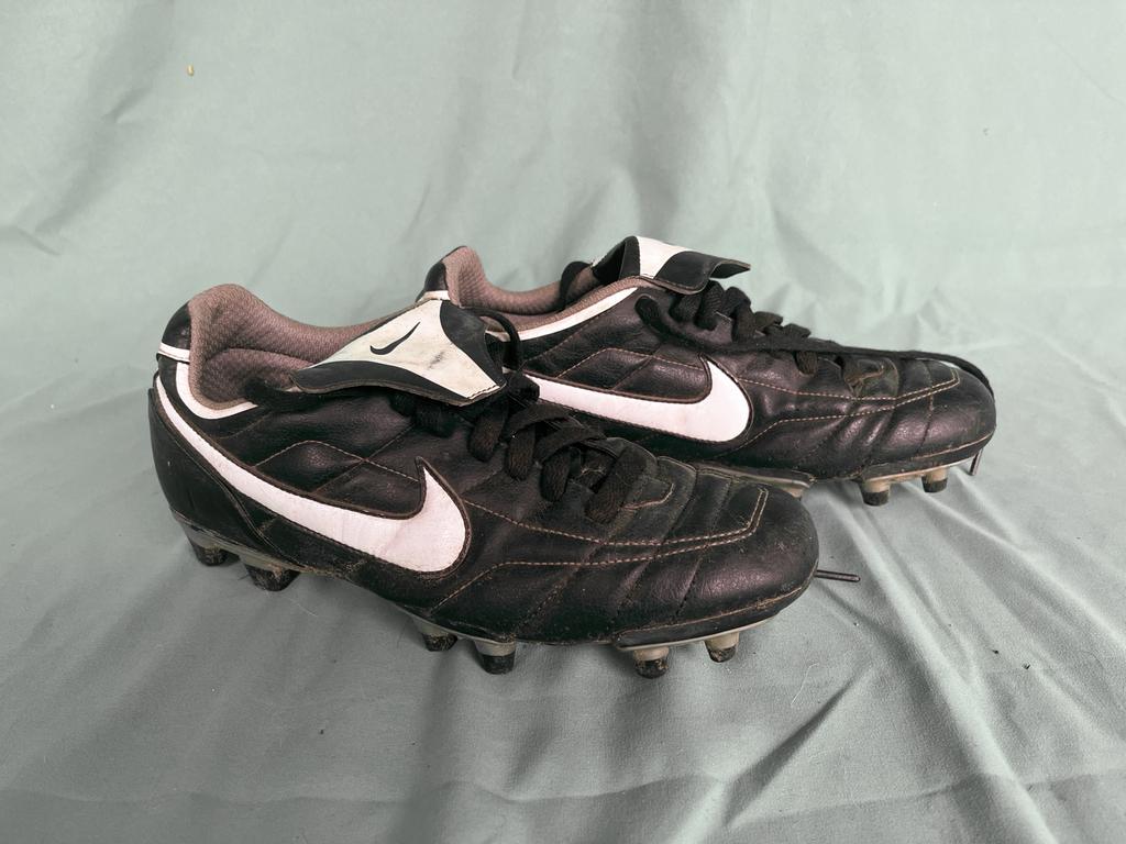 Voetbalschoenen maat 41, Sport en Fitness, Ophalen, Gebruikt