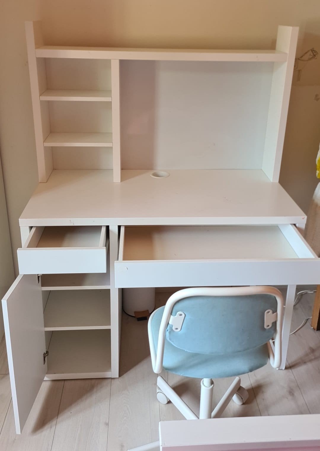 bureau en bureaustoel ikea, Huis en Inrichting, Ophalen, Gebruikt, Scandinavisch, IKEA