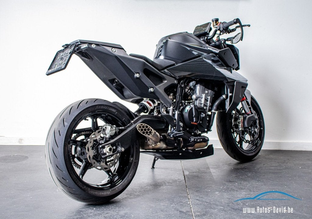 KTM 990 Duke/1 propriétaire/CARBON/QUICKSHIFTER+/BREMBO, Permis Moto A, Entreprise, Plus de 35 kW, 2 cylindres