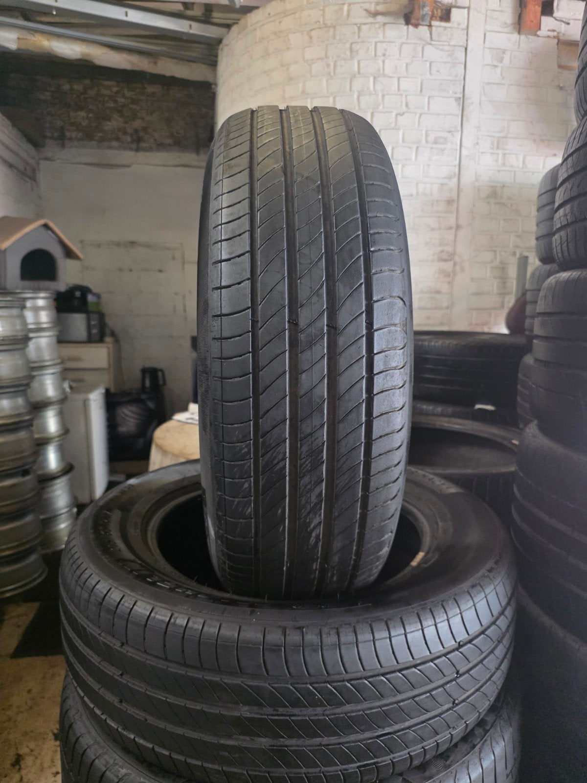 215 65 17 Michelin avec montage et équilibrage, Enlèvement