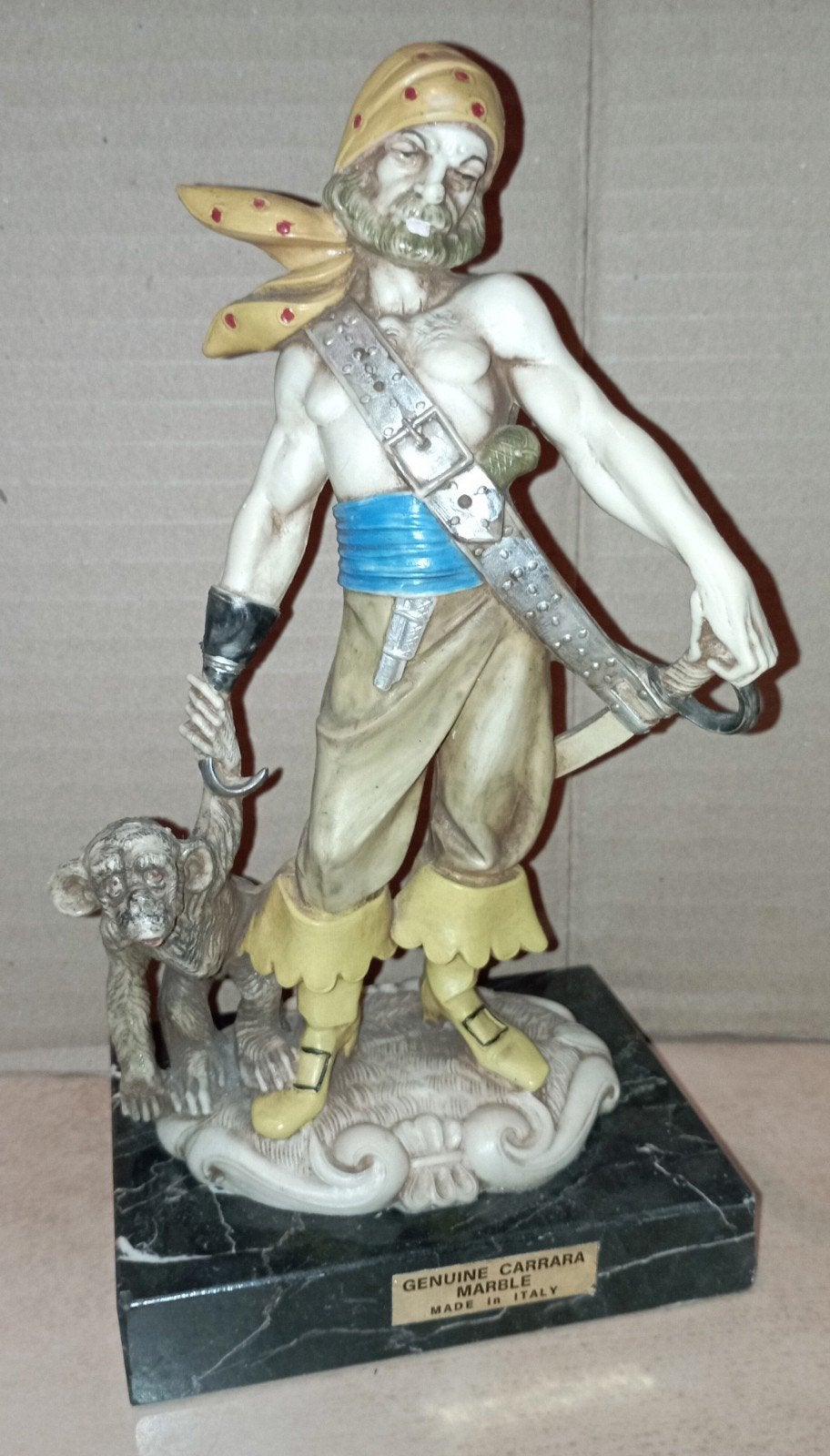 Beeld piraat (Genuine Carrara marble, Italy), Ophalen of Verzenden