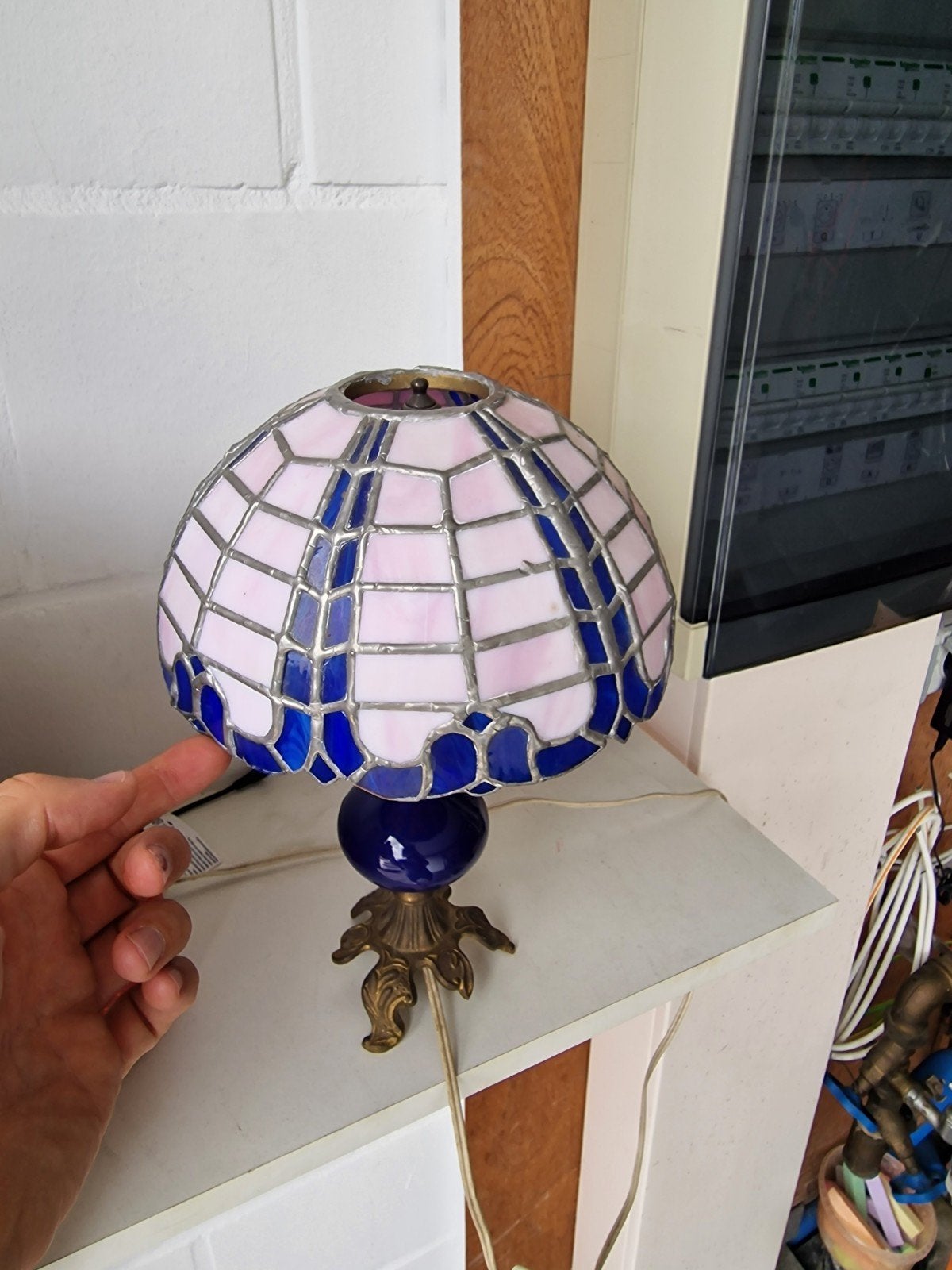 Vintage Tiffany-stijl tafellamp, Roze, Ophalen, Glas, Klassiek
