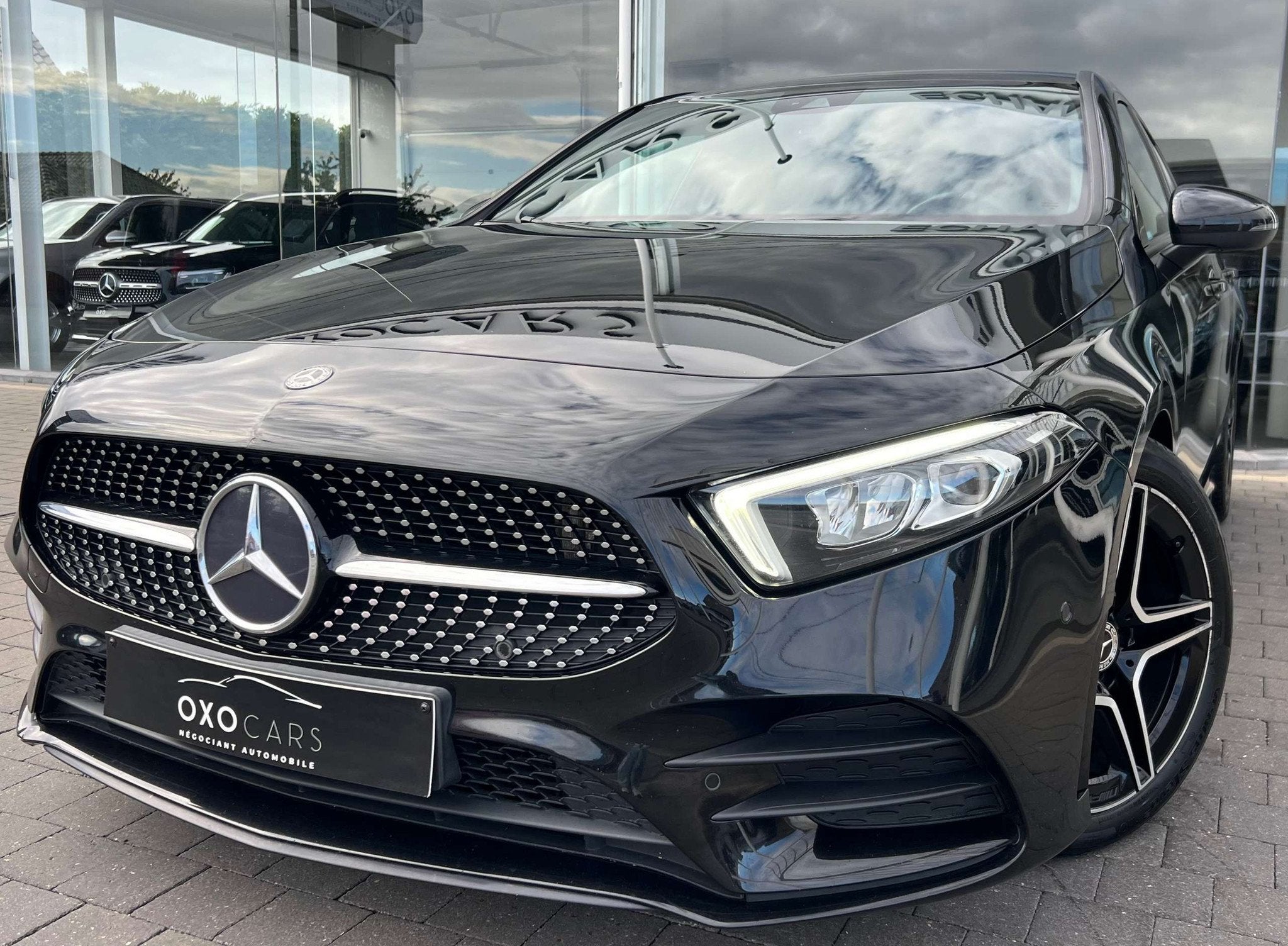Mercedes-Benz A-Klasse 180 i Pack AMG 136CV / Pack NIGHT / G, 100 kW, Achat, Euro 6, Entreprise