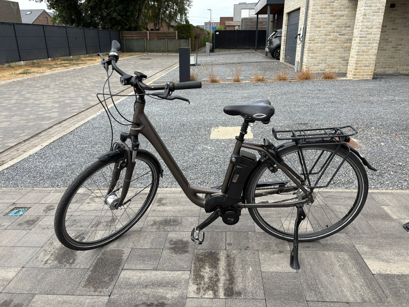 Vélo électrique Raleigh, 47 à 51 cm, 50 km par batterie ou plus, Enlèvement, Utilisé