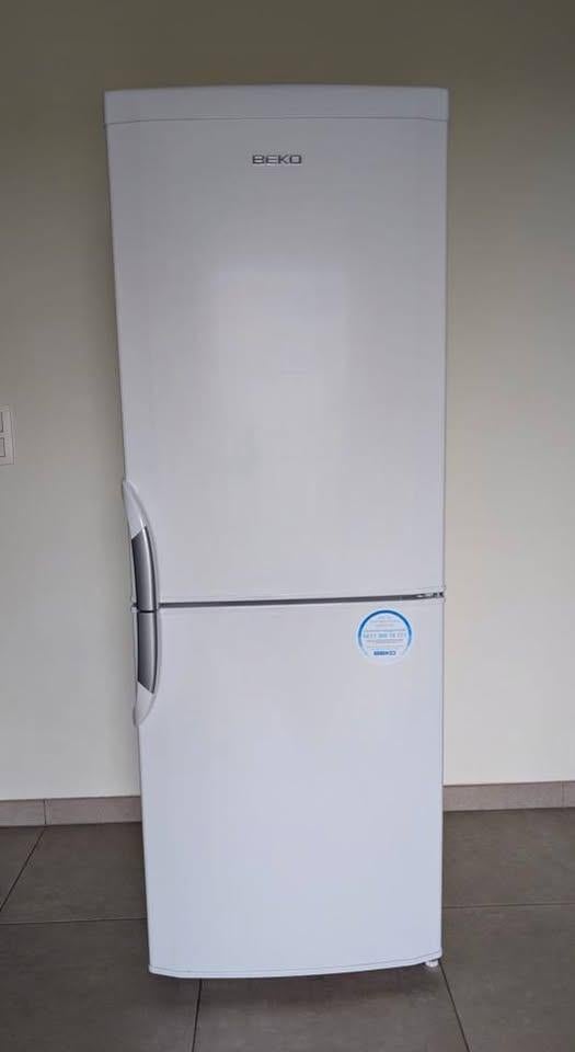 (VENDU) Réfrigérateur-Congélateur, Electroménager, Classe énergétique A ou plus économe, 85 à 120 cm, Comme neuf, Enlèvement