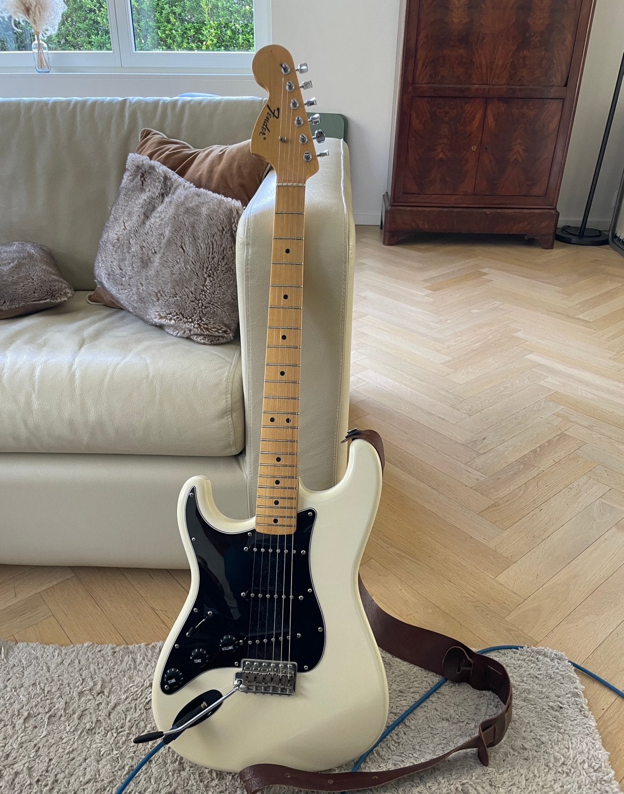 Fender Stratocaster gaucher 2004 MIJ, Enlèvement, Comme neuf, Fender