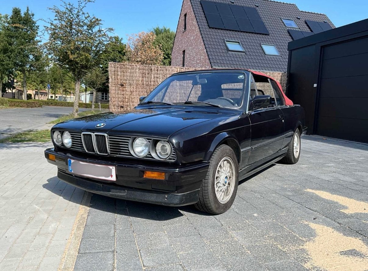 BMW 3.20i E30, Autos, Cuir, Cabriolet, Boîte manuelle, Noir