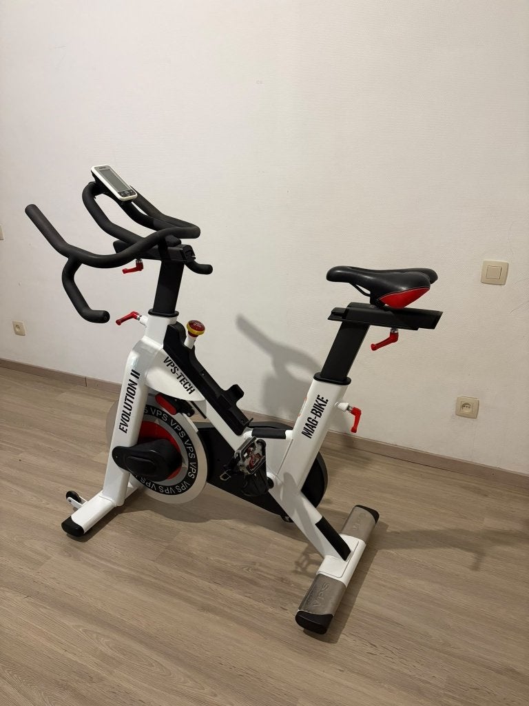 Vélo de spinning magnétique VPS Tech Evolution II, Sports & Fitness, Vélo de spinning, Jambes, Aluminium, Comme neuf