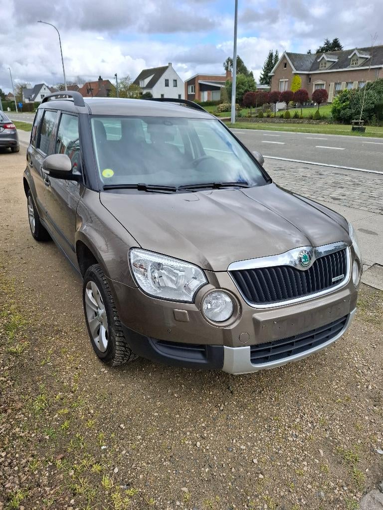 Skoda yeti, Auto's, Euro 5, Stof, Zwart, 4 cilinders