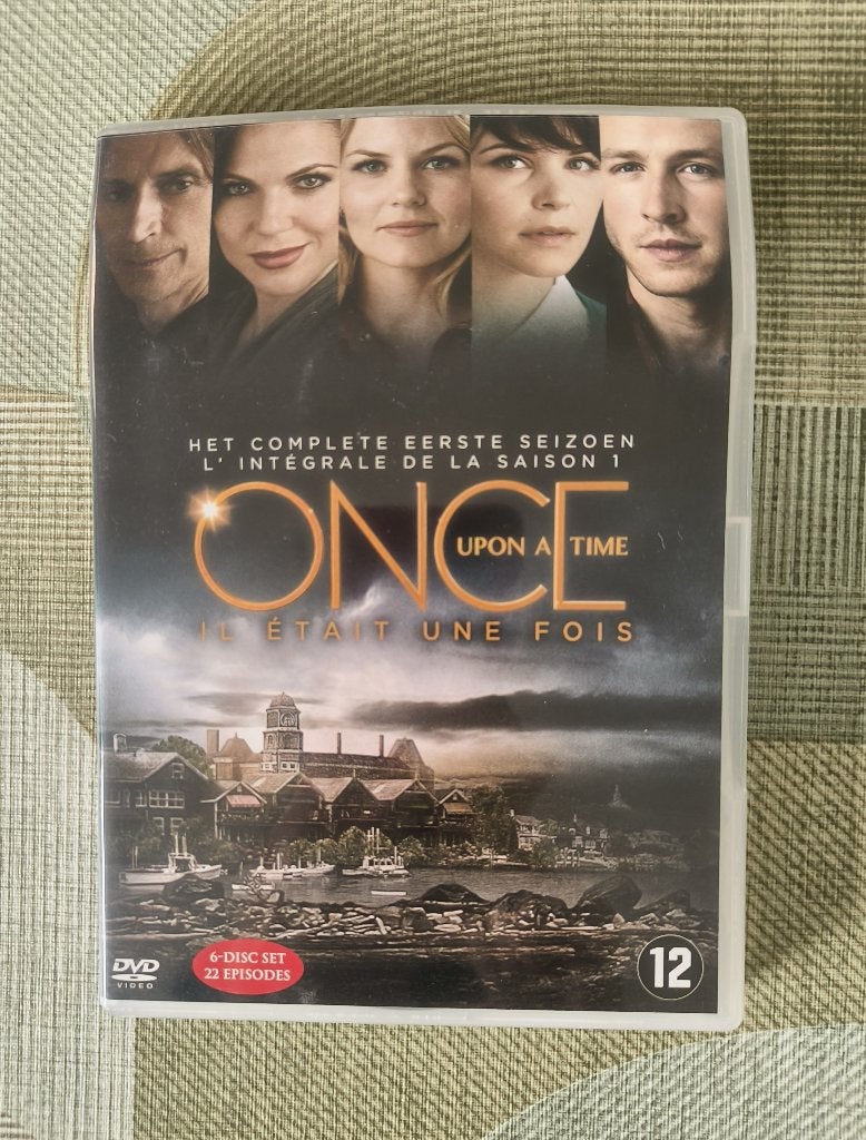 dvd Once Upon A Time - Seizoen 1 - Amerikaanse fantasyserie, CD & DVD, DVD | TV & Séries télévisées, Enlèvement ou Envoi, Science-Fiction et Fantasy