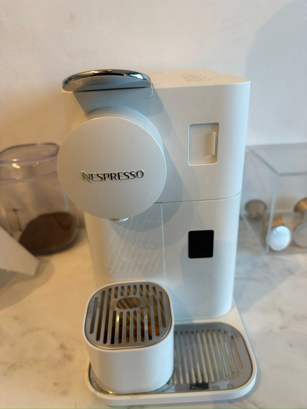 Machine à café Nespresso Delongi, Electroménager, Enlèvement, Comme neuf