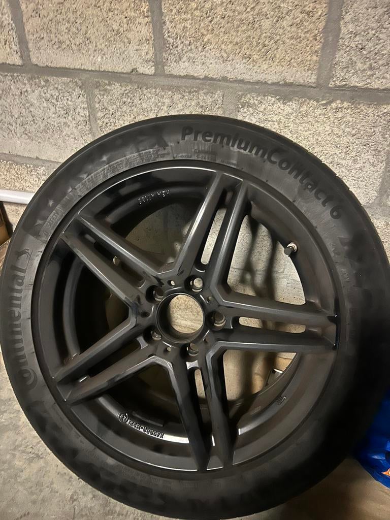 Mercedes Benz 17 inch velgen met banden, Auto-onderdelen, Banden en Velgen, Ophalen, 17 inch, Band(en), Zomerbanden