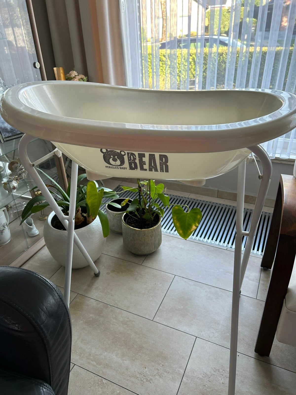 Babybadje met staander, Enlèvement, Utilisé
