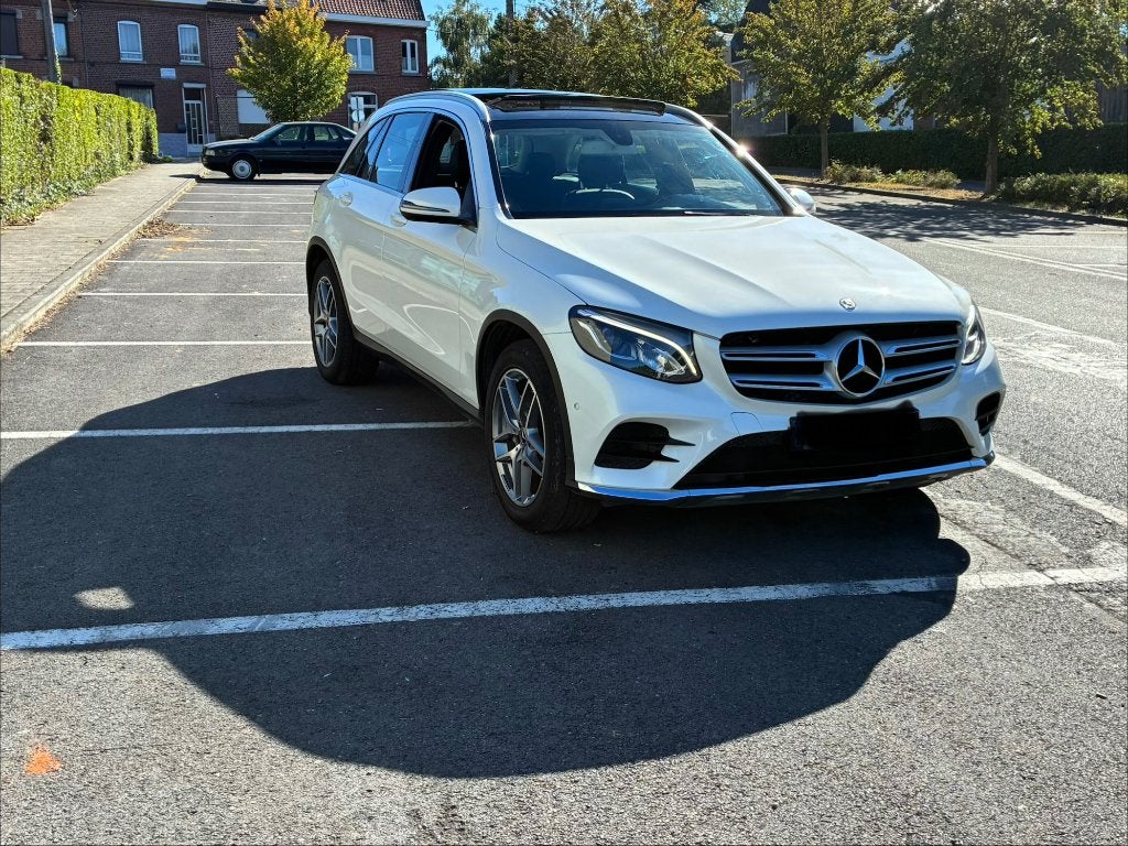 Mercedes glc 220d 4 matic amg 1er propriétaire 2018, Autos, Cuir et Alcantara, Achat, Euro 6, Entretenue par le concessionnaire