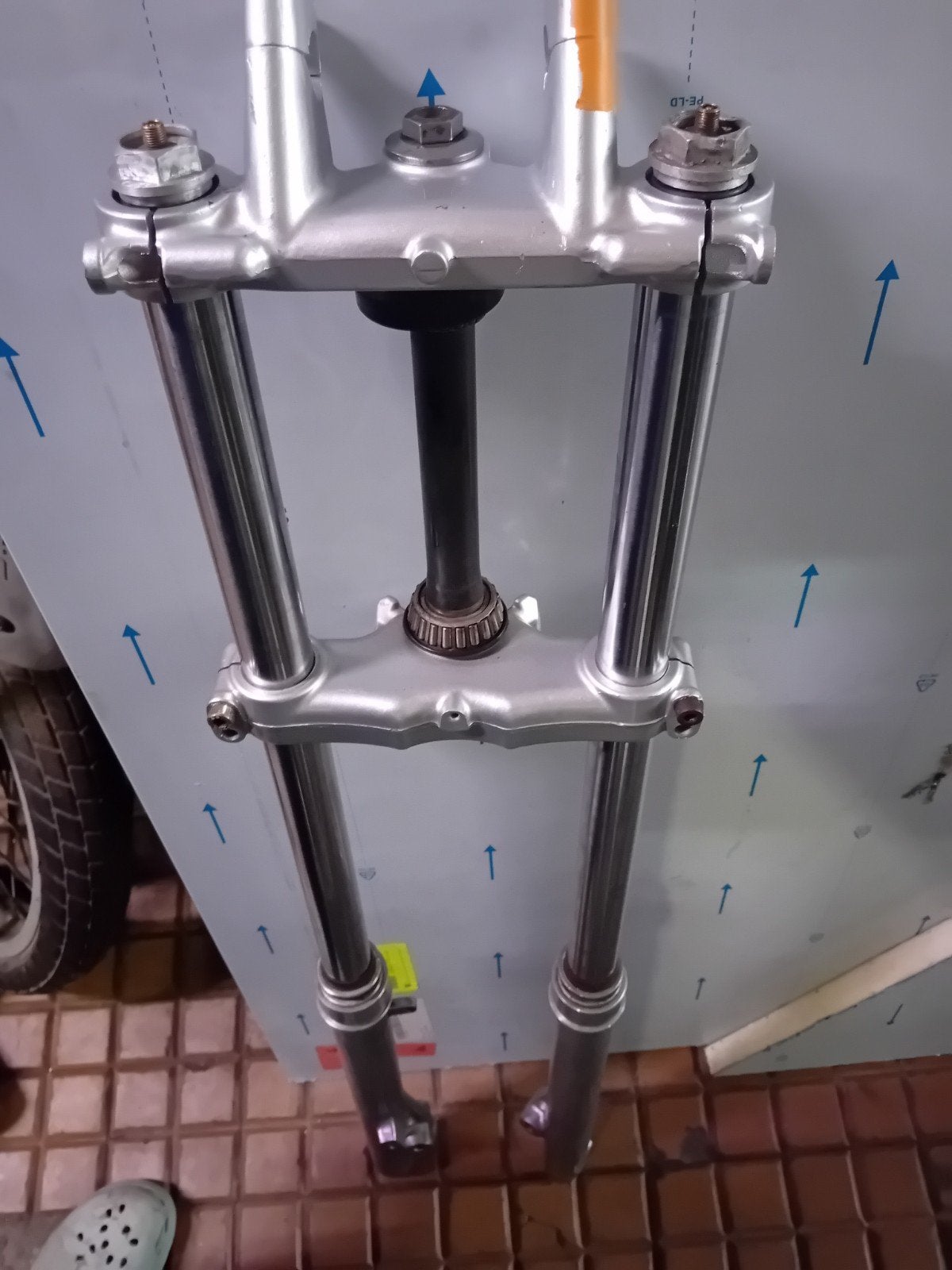 Fourche 36mm  85 euros une de 38mm  120 euros, Motos, Enlèvement