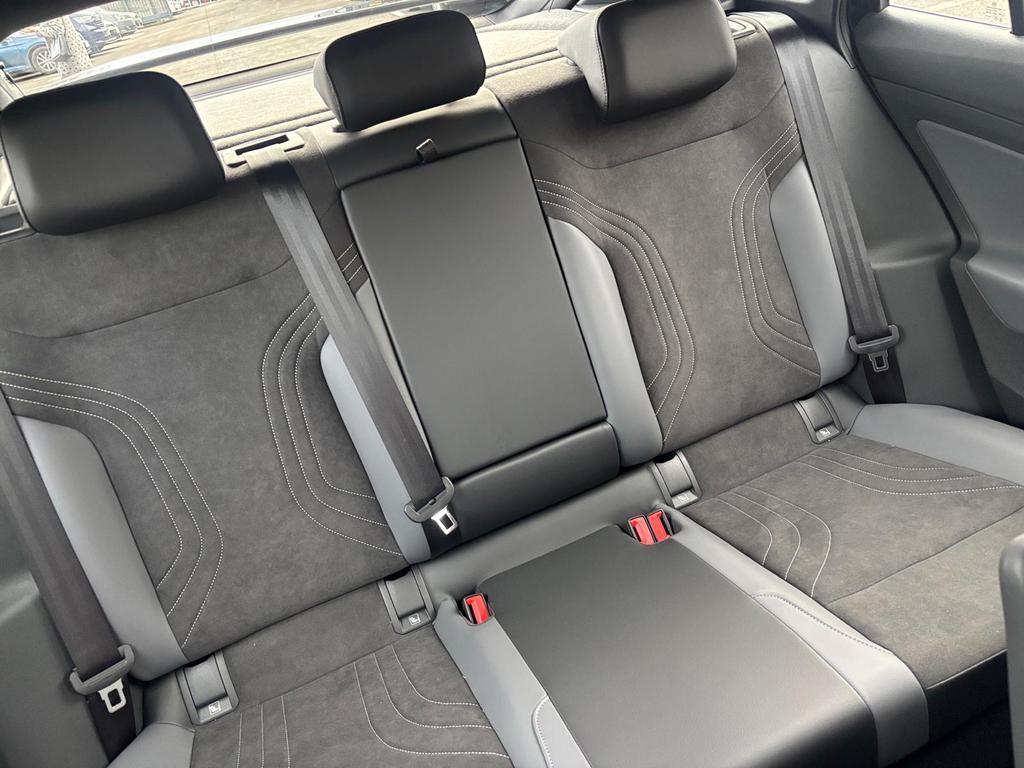 Volkswagen ID.5 Pro Performance 150 kW (204 PS) 77 kWh, 1-sp, Auto's, Volkswagen, Automaat, https://public.car-pass.be/vhr/23ae382d-e71c-49a1-9537-a62aed1c5729