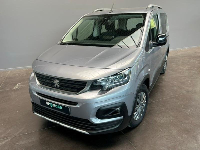 Peugeot Overige modellen Allure, 1199 cc, Emergency brake assist, 5 deurs, Zilver of Grijs