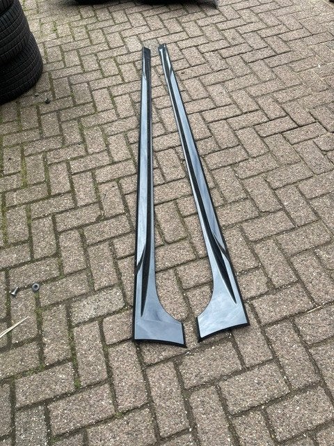SIDESKIRT SET S-line Audi A3 Allstreet (8YJ) (8Y4853855), Info@audi.de, Audi, Audi AG, Gebruikt