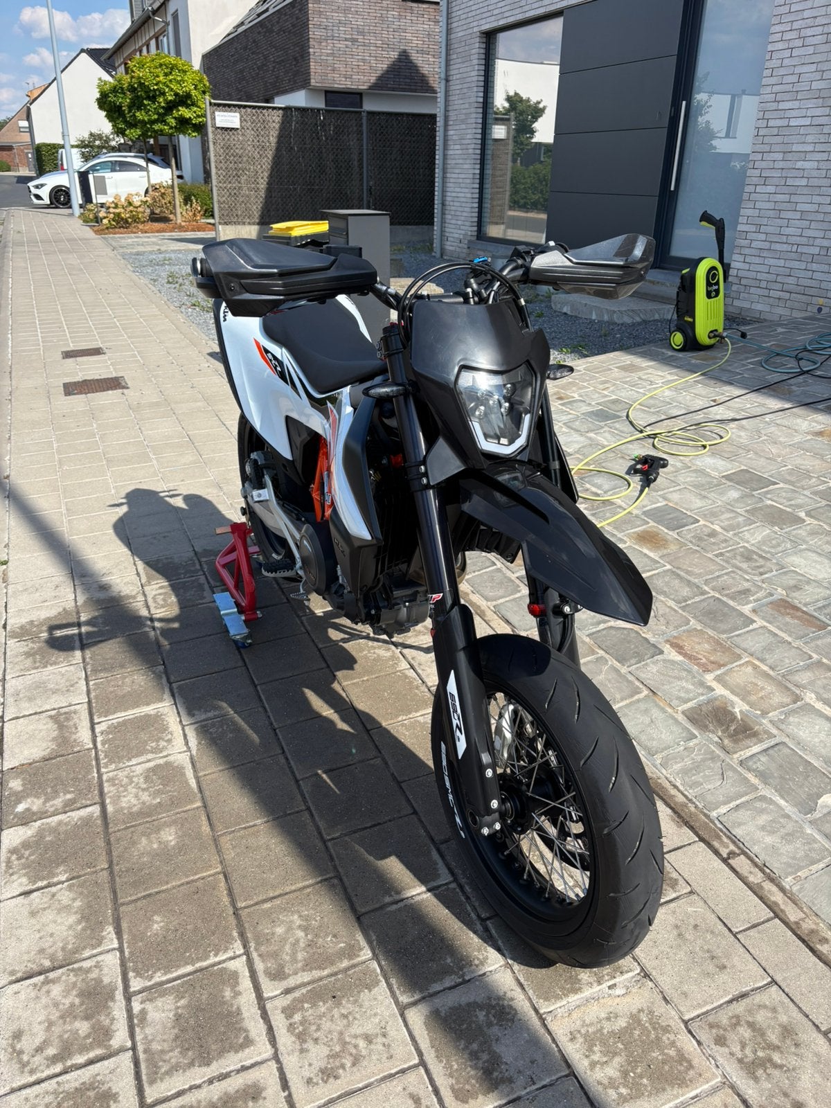 Ktm smcr690 (2019), Particulier, Permis Moto A2 minimum, 1 cylindre
