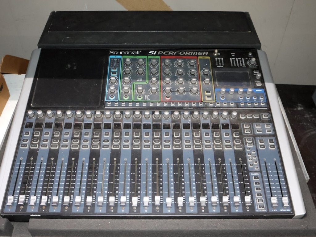 Soundcraft Si Performer 2 compacte digitale mengtafel, Ophalen, Gebruikt, 20 kanalen of meer, Microfooningang