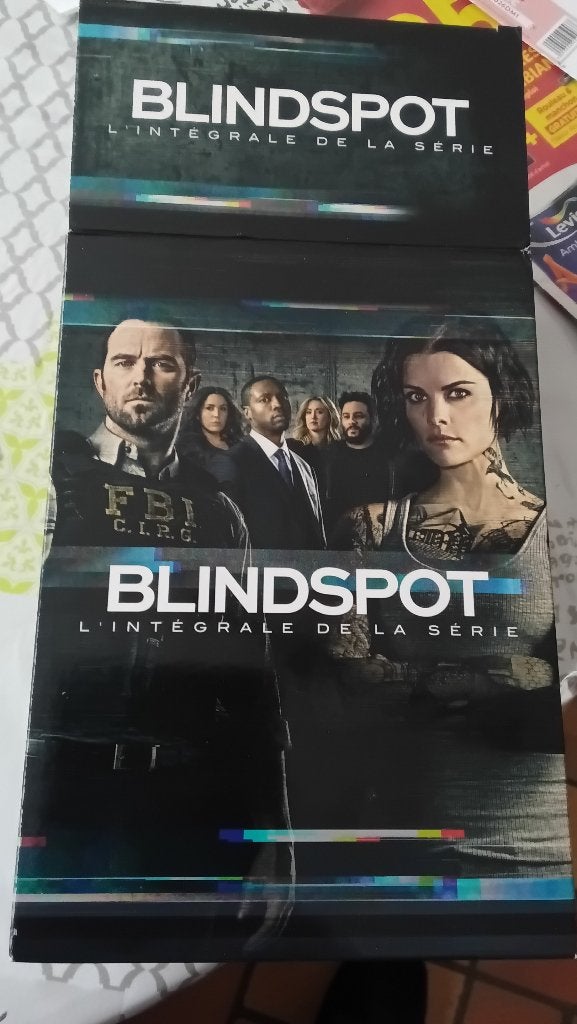 BlindSpot – Intégrale des 5 saisons DVD, Enlèvement ou Envoi, Comprend un boîtier, Saison 2, Anglais