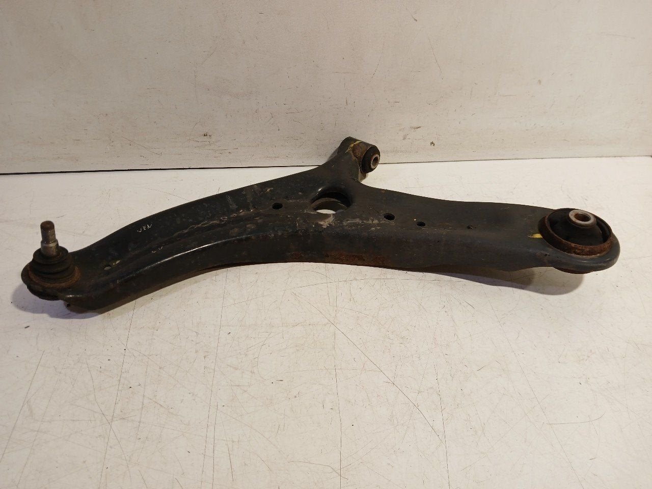 Draagarm links voor Hyundai iX 20, Onderdelen@venauto.nl, Van der Ven Autorecycling B.V., Gebruikt, Ettenseweg 76, 4706 PB Roosendaal, The Netherlands