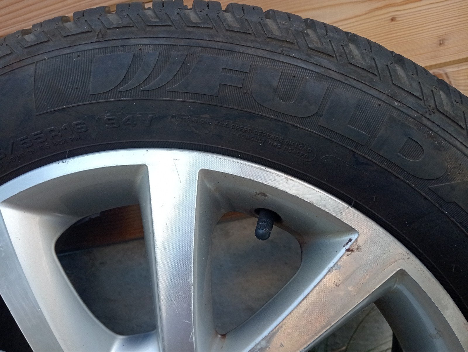 banden met velgen vw golf, Ophalen, Zo goed als nieuw