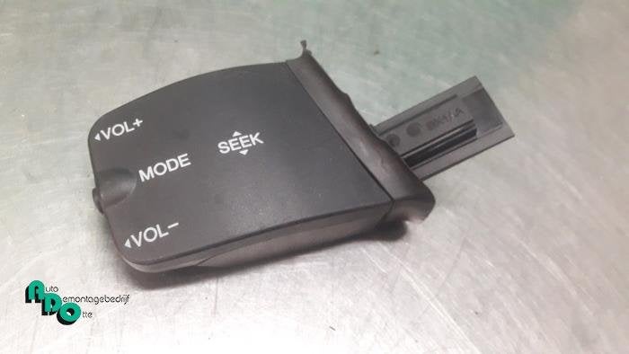 Commande radio volant d'un Ford Focus (Focus 04-), -, 3 mois de garantie, -, -