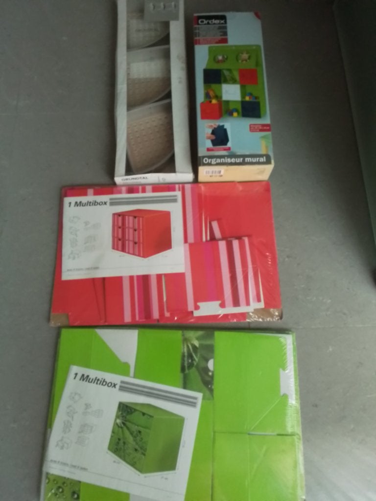 Set gloednieuwe opbergers, badkamer hoekrek, Huis en Inrichting, Ophalen, Nieuw, Groen