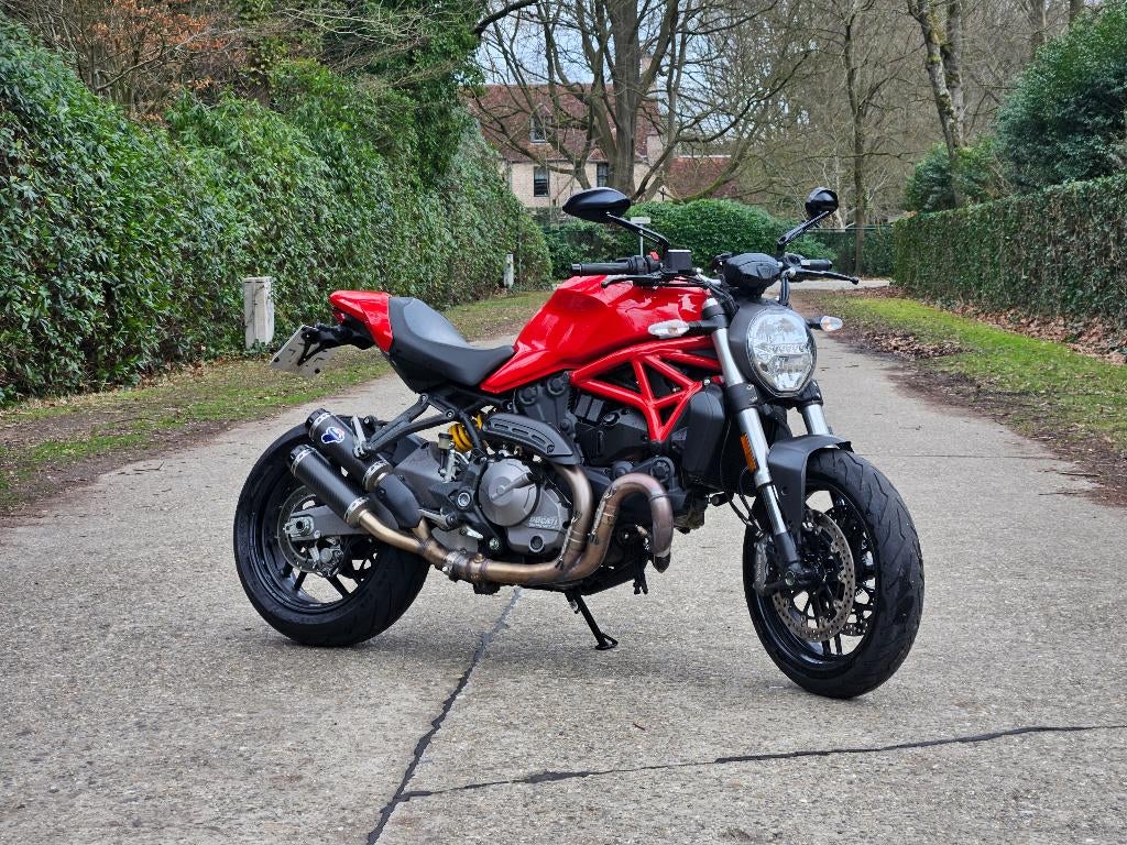 Nieuwstaat: Ducati Monster 821 - 2019 - 1421km - Termignoni, Motoren, 2 cilinders, Motorrijbewijs A, Meer dan 35 kW, 821 cc