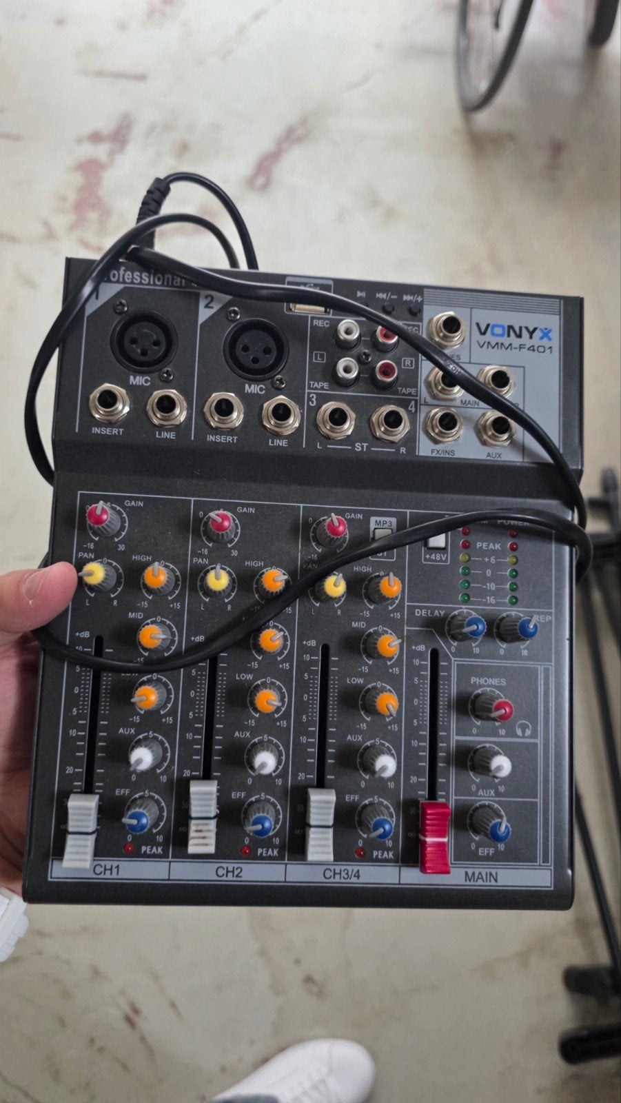 Vonyx vmm-f401, Muziek en Instrumenten, Ophalen of Verzenden, Zo goed als nieuw, 5 tot 10 kanalen, Microfooningang