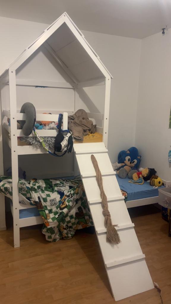 Lit pour enfant, Enlèvement ou Envoi, Comme neuf