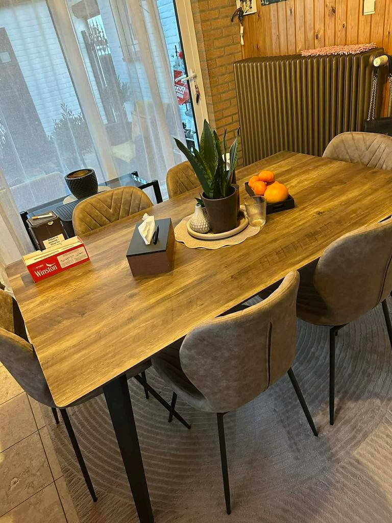 Table à manger moderne 160 cm - peu utilisée, Enlèvement