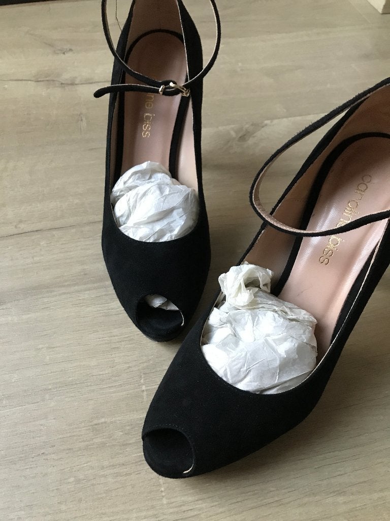Caroline Biss zwarte pumps met riempje maat 40, Vêtements | Femmes, Chaussures, Enlèvement ou Envoi, Escarpins, Comme neuf, Caroline Biss