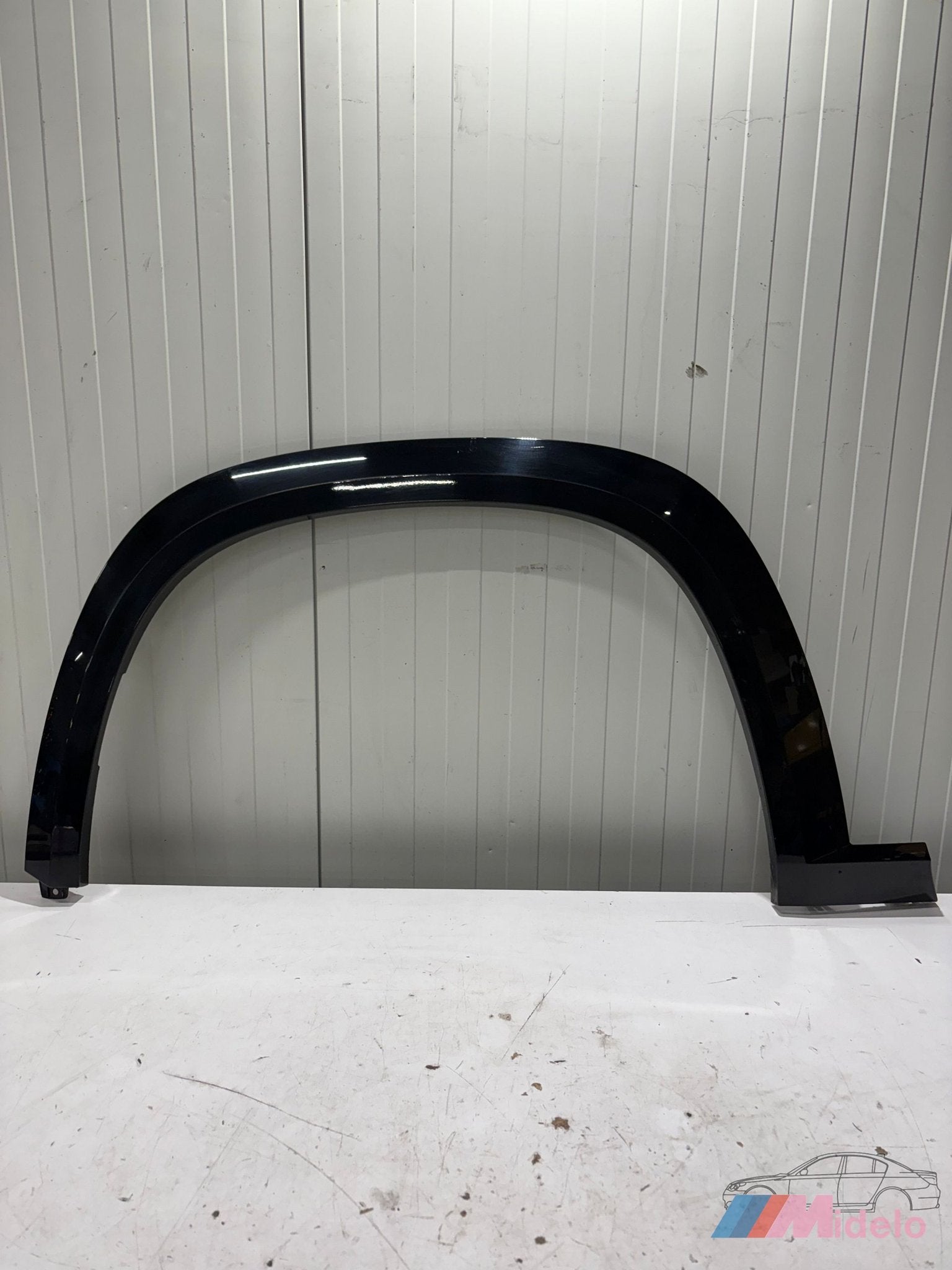 BMW XM (G09) SPATBORDVERBREDER LINKS VOOR 51779450913, -, Garde-boue, Utilisé, -
