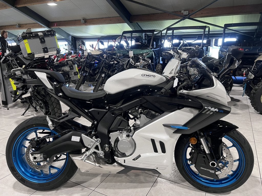 CFMOTO 675 SR-R, 675 cc, Bedrijf, Meer dan 35 kW, Naked bike