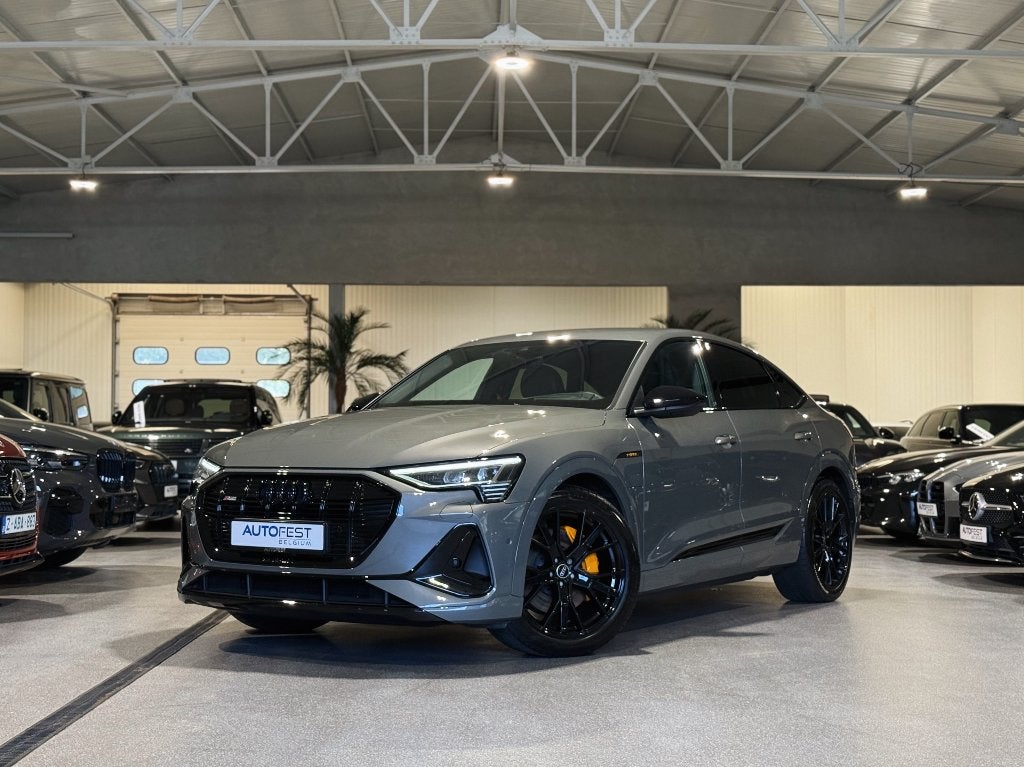 Audi E-Tron 55 Sportback Quattro S-Line « Édition noire », Autos, Achat, Euro 6, Entreprise, Entretenue par le concessionnaire