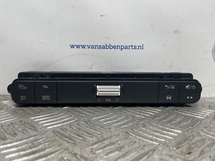 Panneau commande radio d'un Mercedes Sprinter, -, 3 mois de garantie, Utilisé, -