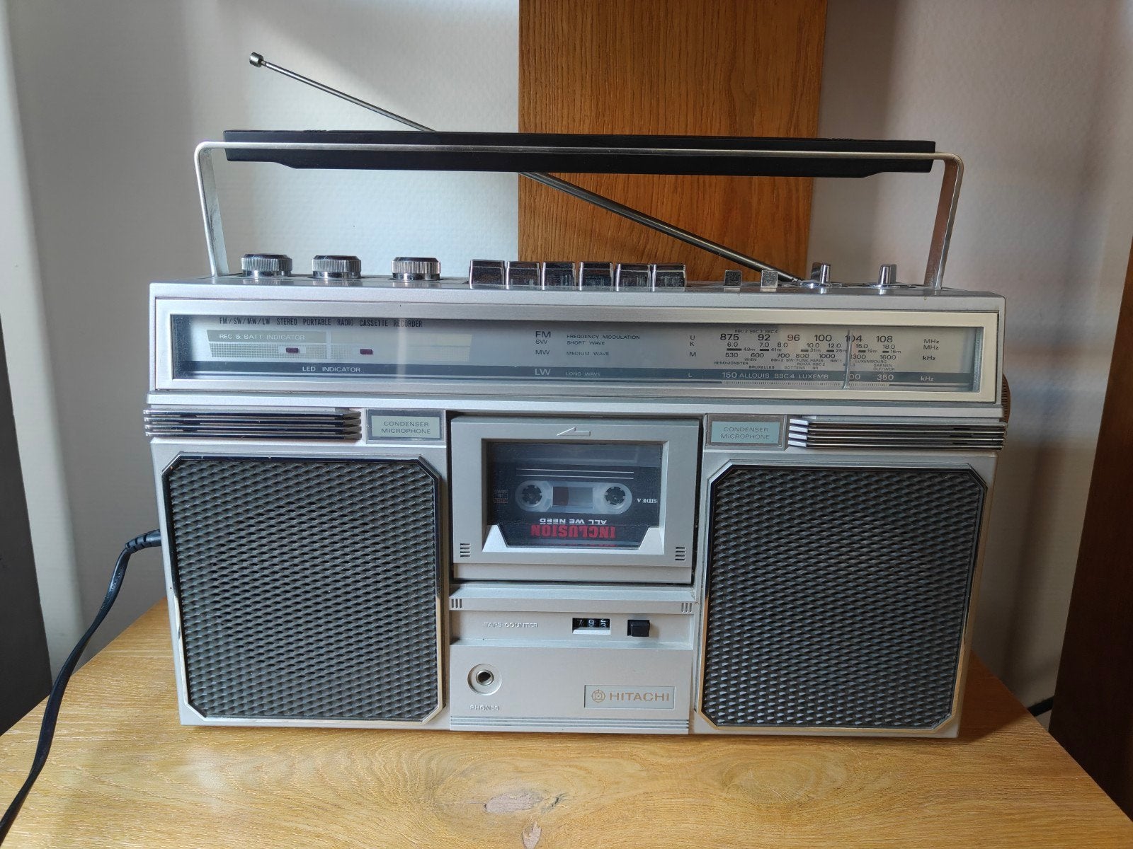 1981 Hitachi TRK-7200E Stereo Cassette Recorder, Enlèvement, Utilisé, Radio