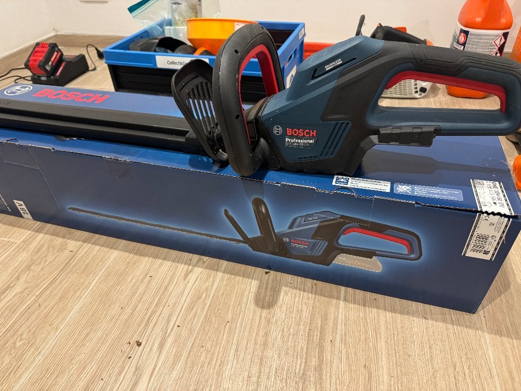 Taille-haie sur batterie + batterie, Enlèvement, Neuf, Batterie, Bosch
