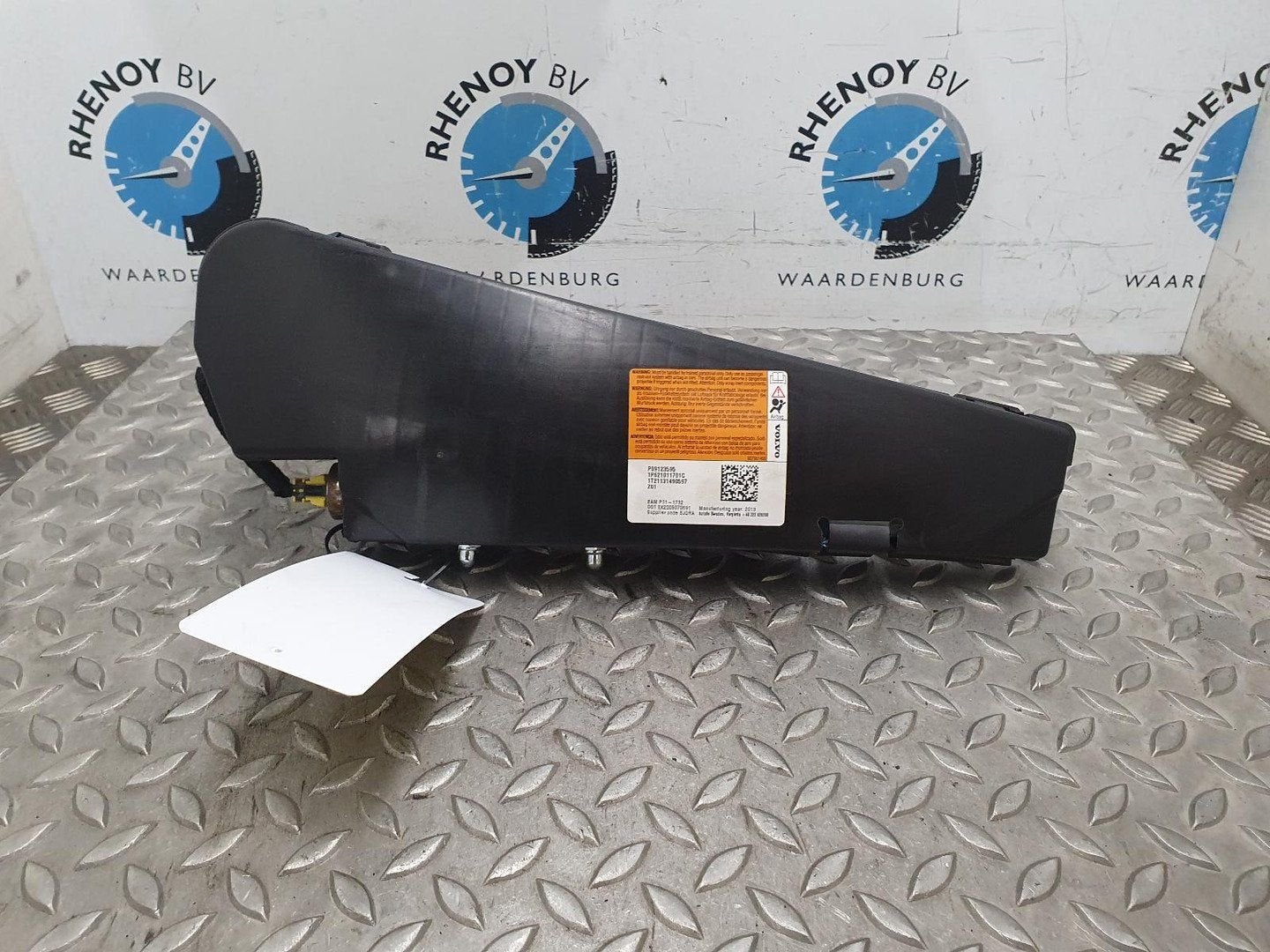 VOLVO V40 1.6 D2 Kinetic AIRBAG LINKS 2013, Ophalen of Verzenden, Gebruikt, ARN erkend