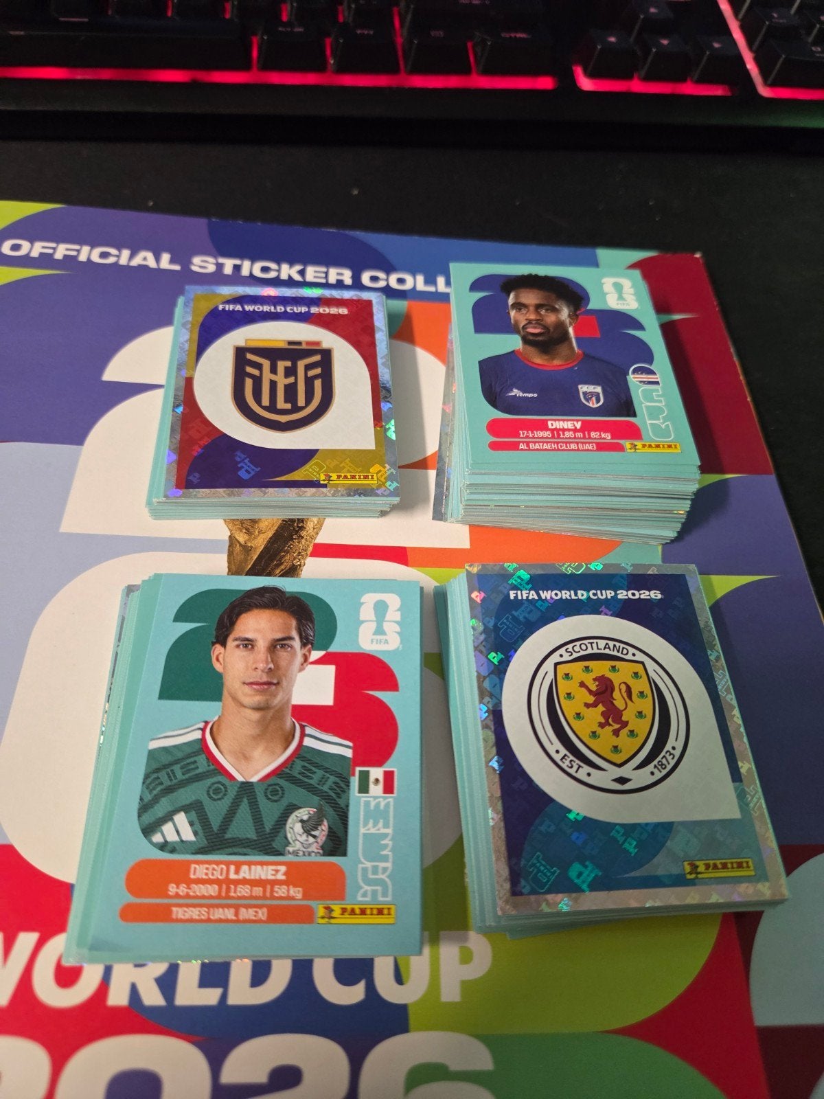 Panini stickers wk 2026, Ophalen of Verzenden, Zo goed als nieuw, Meerdere stickers