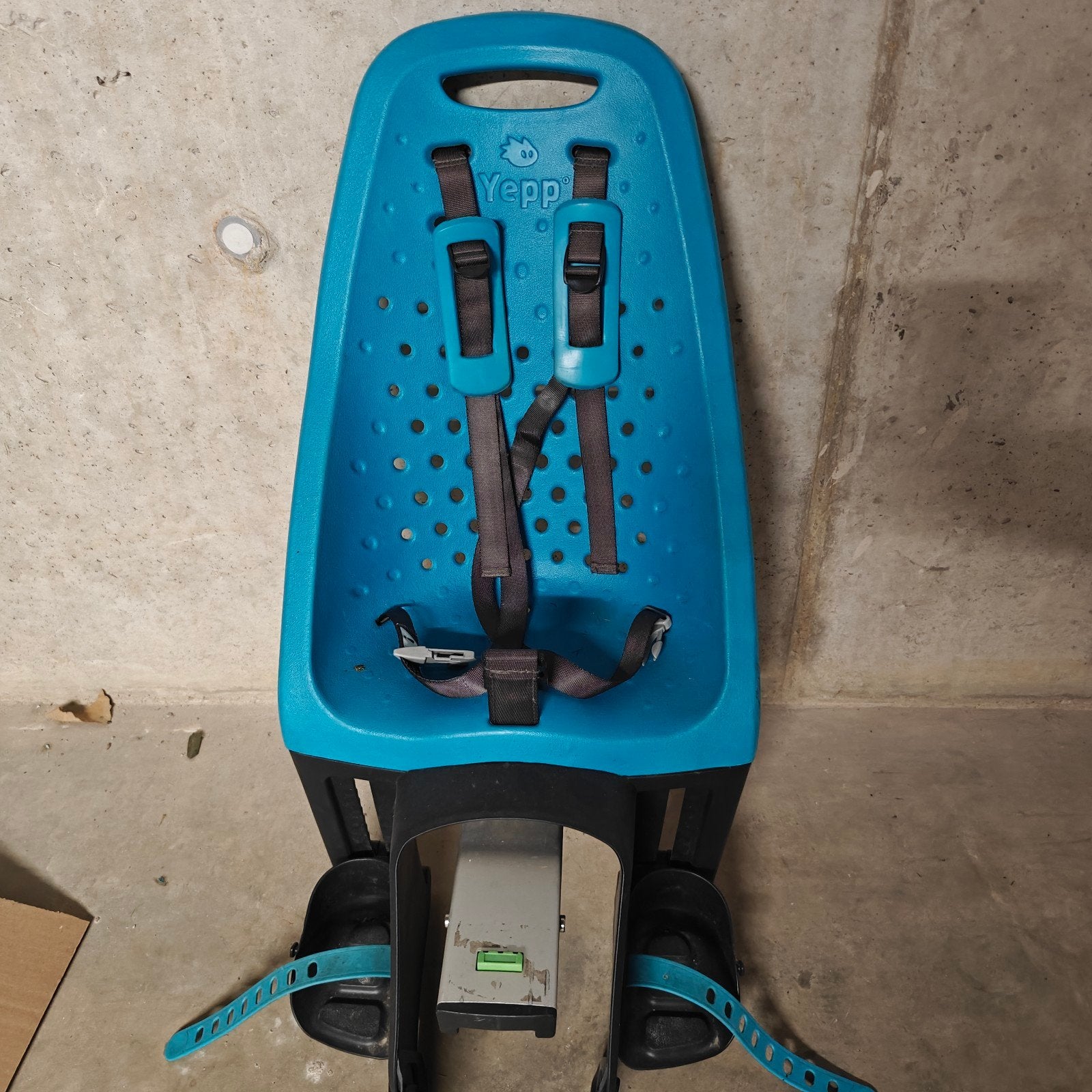 Yepp Maxi kinderzitje – achteraan fiets (goede staat), Yepp (Thule), Repose-pieds, 15 à 25 kg, Enlèvement