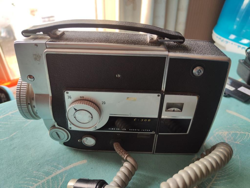 Caméra vintage Elmo C-300, Enlèvement
