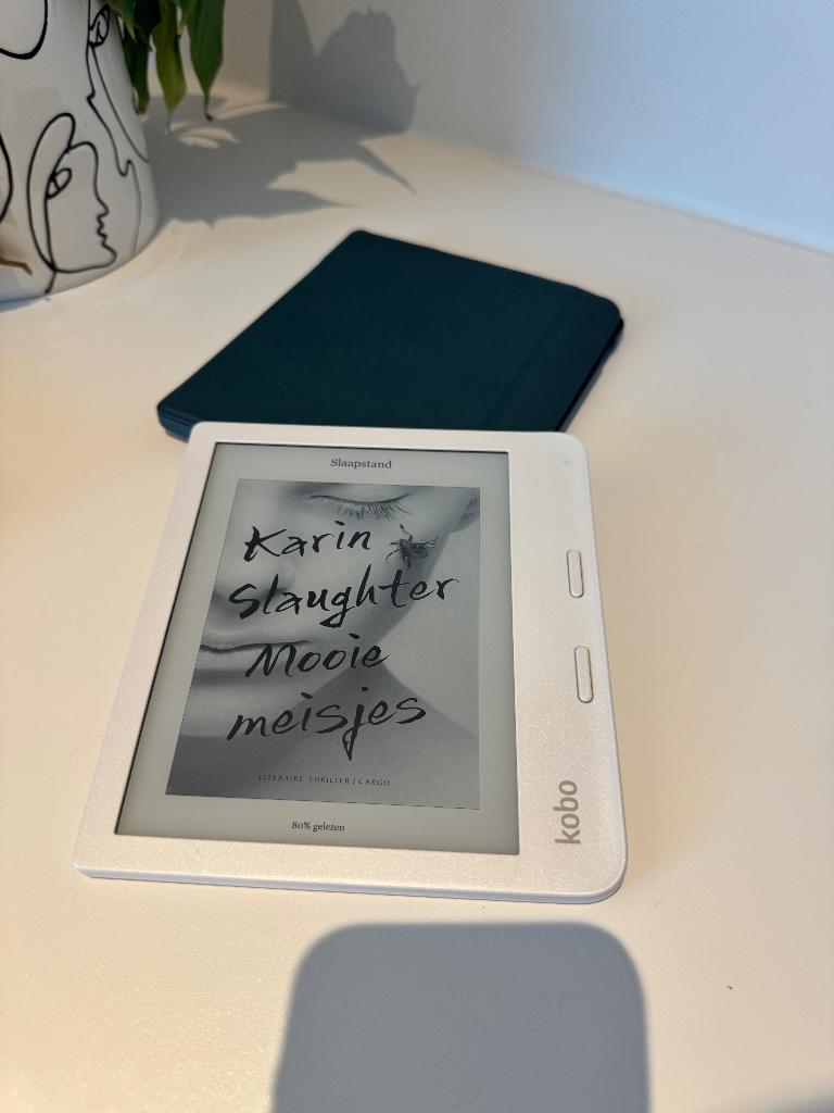 Kobo Libra 2 wit  - Ghecko cover donkergroen  perfect staat, Computers en Software, E-readers, Bluetooth, Kobo, Ophalen of Verzenden