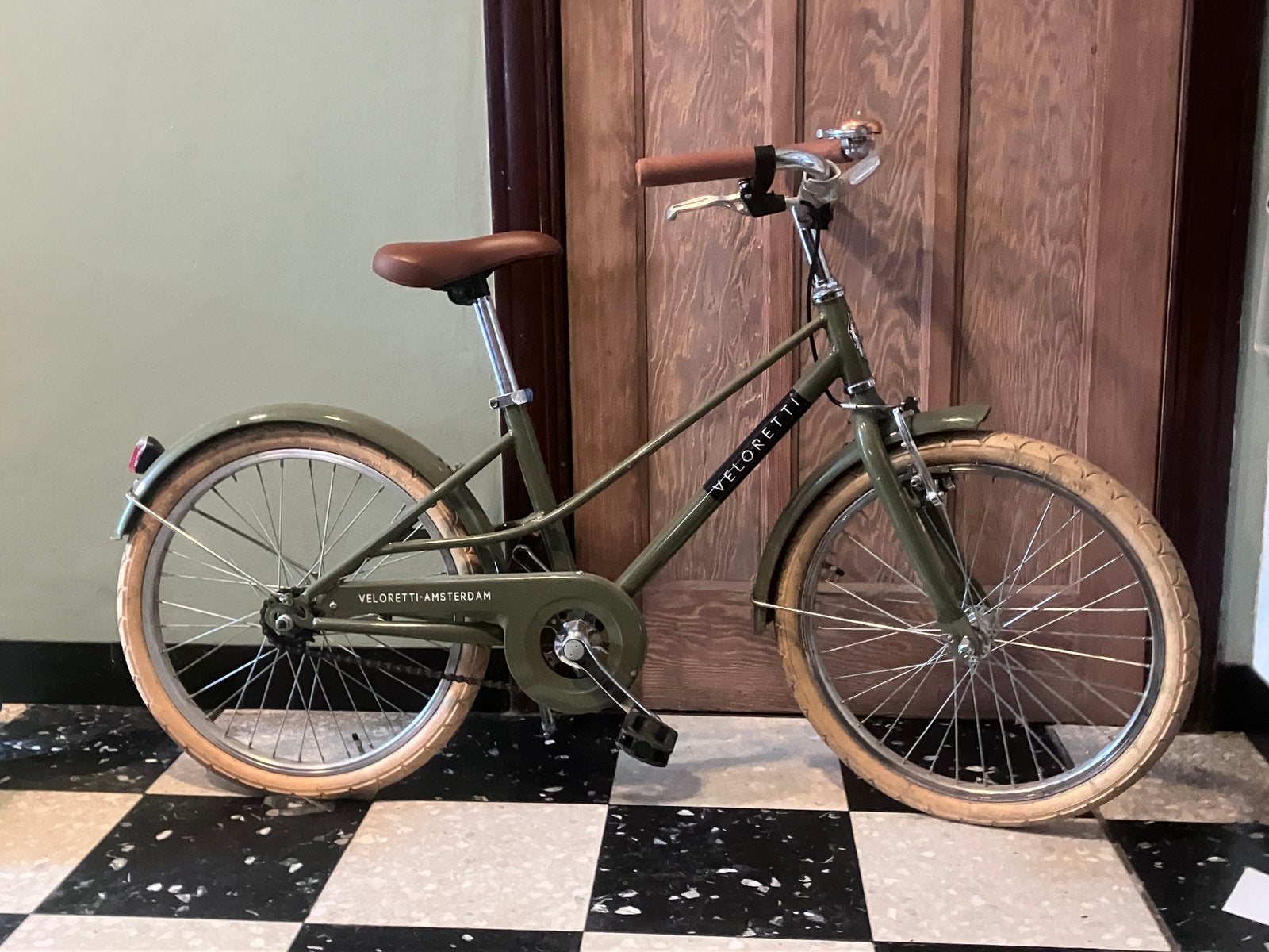 Veloretti 24 inch, Ophalen, Terugtraprem