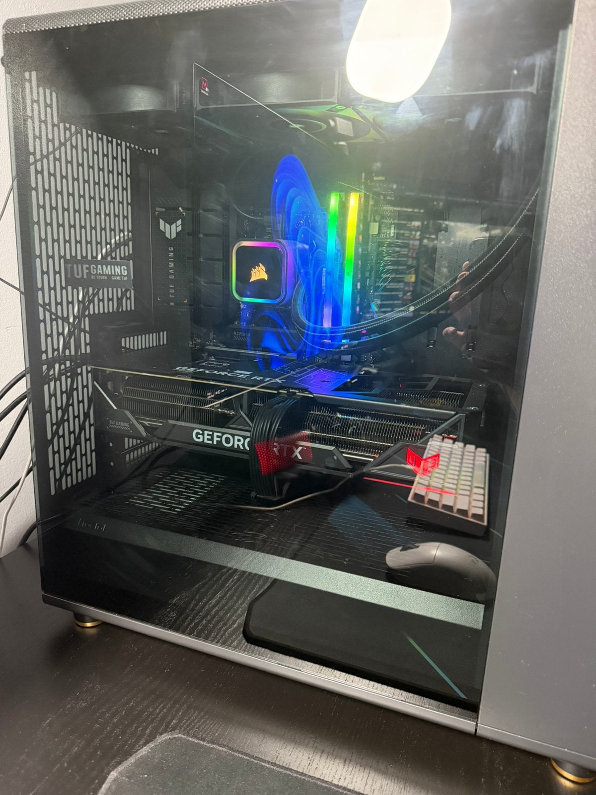 Fractal Case, Ryzen 7 7800x3D, RTX 4080 Super, 32GB DDR5 2TB, Virtual Reality, Comme neuf, 4 Ghz ou plus, SSD