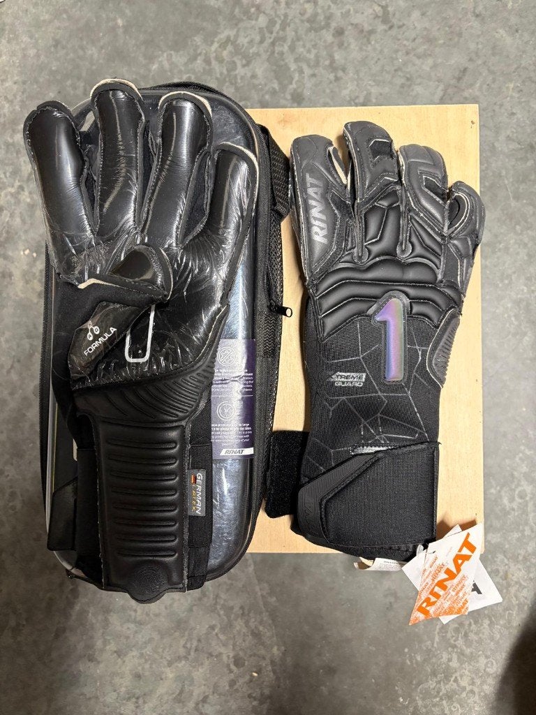Rinat 1 Keeperhandschoenen 9 (nieuw in tas), Sport en Fitness, Voetbal, Ophalen of Verzenden, Nieuw