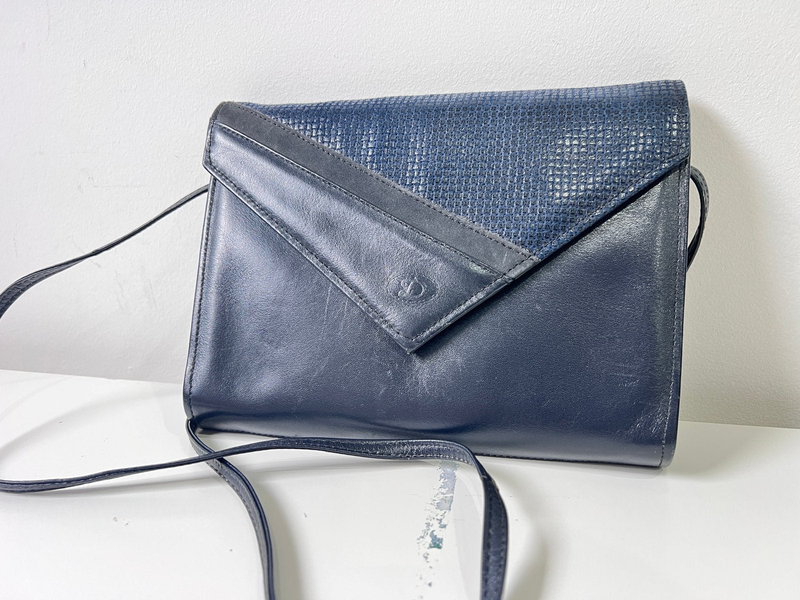 HANDTAS SCHOUDERRIEM BLAUW LEER - TUBE, Ophalen of Verzenden, Zo goed als nieuw, Blauw